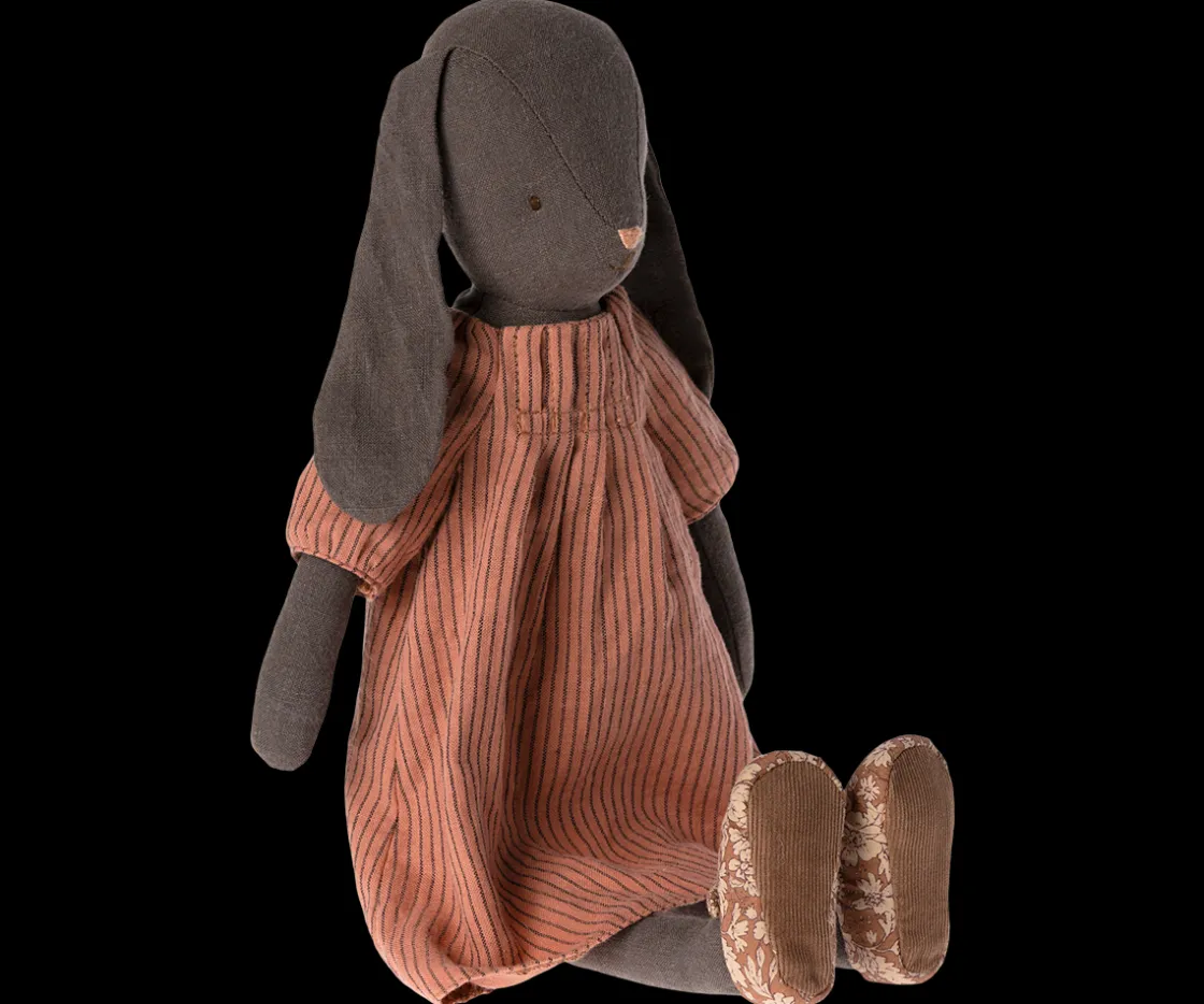 Shop Maileg Bunny size 3, Earth - Dress