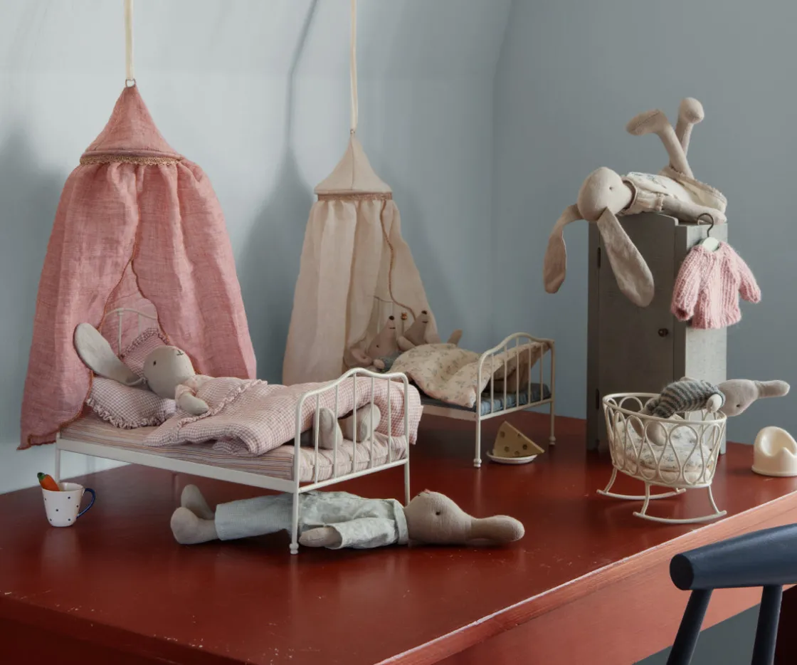Shop Maileg Miniature bed canopy - Cream