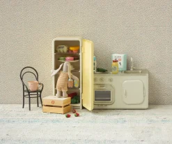 Hot Maileg Miniature fridge - Yellow