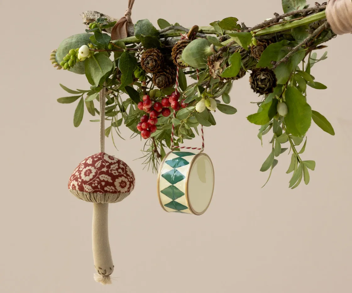 Outlet Maileg Mushroom ornament, Winter flower - Red