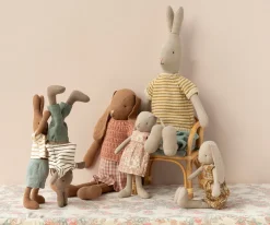 Discount Maileg Rabbit size 3, Classic - Knitted shirt and pants