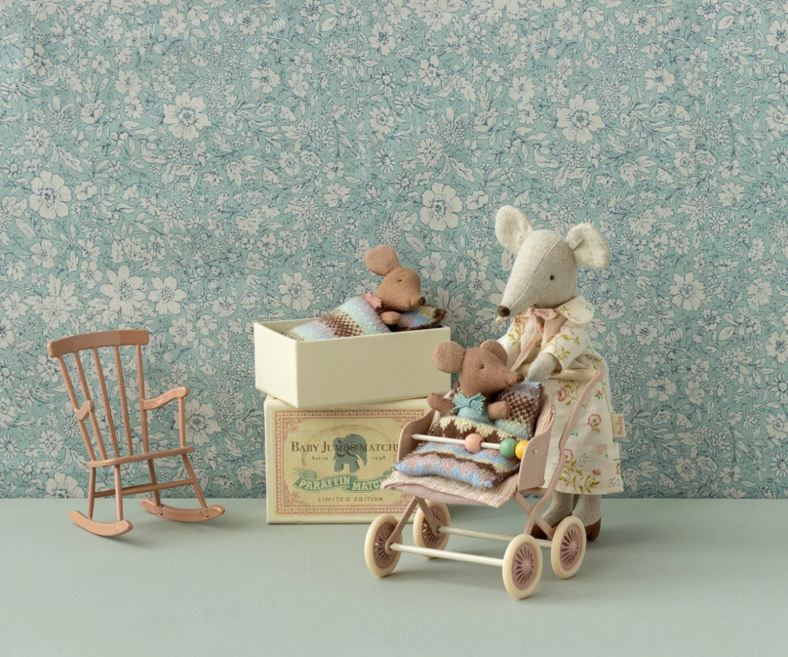 Store Maileg Sleepy wakey baby mouse in matchbox - Blue